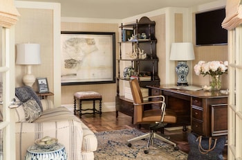 Suite (Beach House)