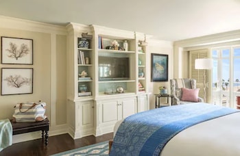 Deluxe Room, 1 King Bed, Accessible