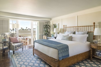 Deluxe Room, 1 King Bed, Accessible