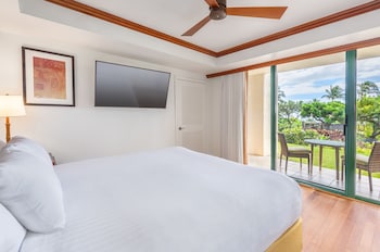 Suite, 1 Bedroom, Poolside (Pool Suite)