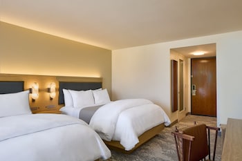 Traditional Room, 2 Queen Beds
