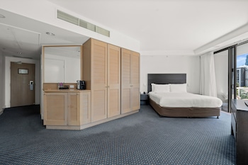 Standard Room, 1 King Bed, Ocean View
