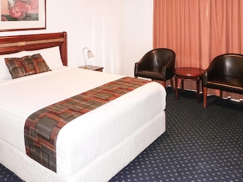 Deluxe Room, 1 King Bed