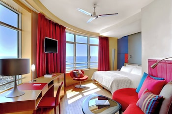 Design Room, 1 King Bed, Sea View, Tower