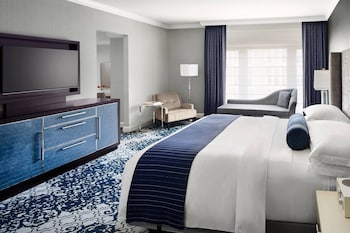 Room, 1 King Bed, Corner