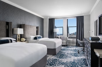 Club Room, 2 Queen Beds