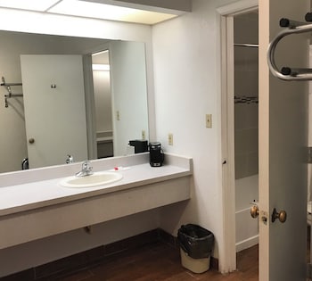 Room, 1 King Bed, Accessible, Non Smoking