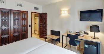 Classic Twin Room