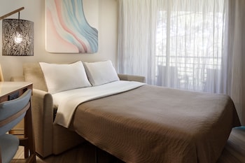 Room, 1 King Bed, Balcony (View)