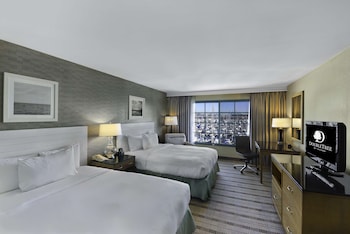 Room, 2 Queen Beds, Non Smoking, Marina View