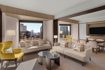 Suite, 2 Twin Bed and 1 King Bed, Club Lounge Access (Miyabi)