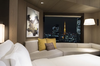 Premium Room, 1 King Bed, Club Lounge Access
