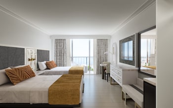 Room, 2 Queen Beds (Gulf View)