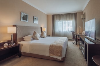 Suite, 2 Bedrooms, Kitchen (Dining)