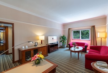 Suite, 1 Bedroom, Club Lounge Access, Garden View