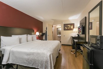 Superior Room, 1 King Bed, Accessible (Smoke Free)