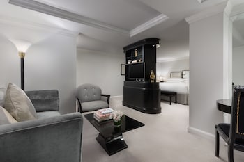 Junior Suite, 1 King Bed