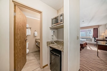Room, 2 Queen Beds, Refrigerator & Microwave