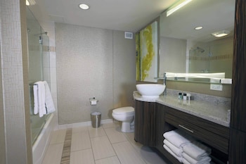 Luxury Room, 1 King Bed, Non Smoking