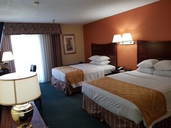 Deluxe Room, 2 Queen Beds, Non Smoking