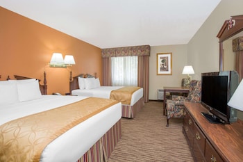 Standard Room, 2 Queen Beds, Smoking