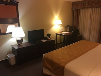 Standard Room, 1 King Bed