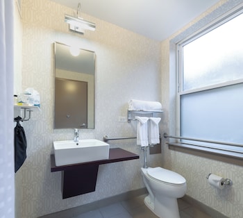 Standard Room, 2 Double Beds, Accessible (Mobility)