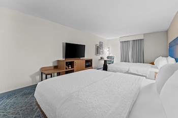 Room, 2 Queen Beds, Accessible, Non Smoking