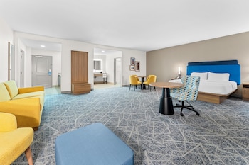 1 King Studio Suite