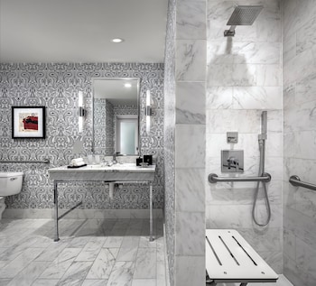 Room, 1 King Bed (Mobility Accessible, Roll-In Shower)