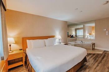 Suite, 1 King Bed, Non Smoking, Jetted Tub