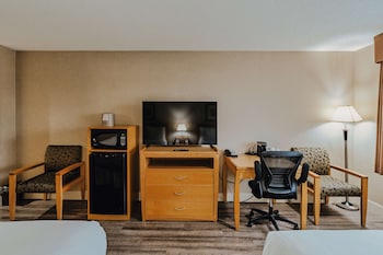 Standard Room, 2 Queen Beds, Non Smoking, Refrigerator & Microwave