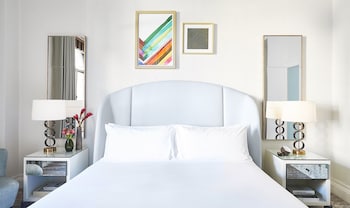 Executive Room, 1 King Bed with Sofa bed