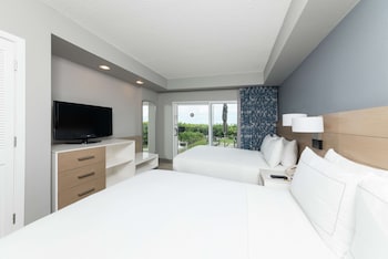 Suite, 2 Queen Beds, Patio