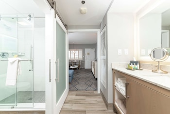 Suite, 2 Queen Beds