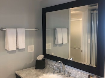 Standard Room, 2 Queen Beds, Non Smoking, Refrigerator & Microwave