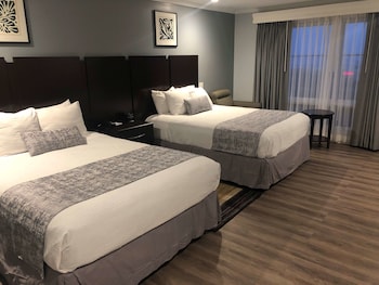 Standard Room, 2 Queen Beds, Balcony, Ocean View