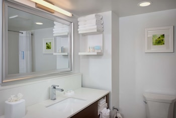 Room, 2 Queen Beds, Refrigerator