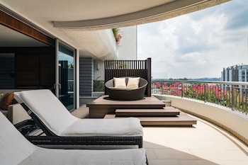 Garden Wing 1 Bed Suite King
