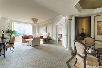 Valley Wing, Deluxe Suite, 1 King Bed