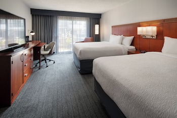 Room, 2 Double Beds (Mobility/Hearing Accessible, Tub)