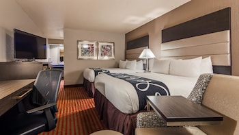 Standard Room, 2 Queen Beds, Smoking, Refrigerator & Microwave (Smoking)