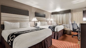 Standard Room, 2 Queen Beds, Accessible, Non Smoking