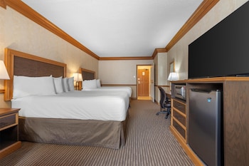 Standard Room, 2 Queen Beds, Non Smoking, Fireplace