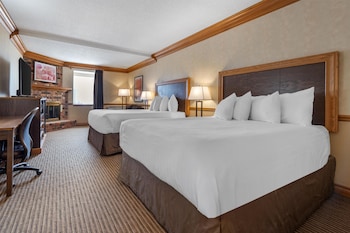 Standard Room, 2 Queen Beds, Non Smoking, Fireplace
