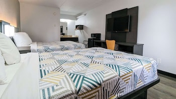Deluxe Room, 2 Double Beds, Accessible, Non Smoking