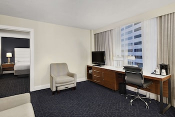 Room, 2 Double Beds, City View