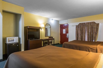 Standard Room, 2 Double Beds, Smoking