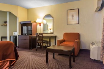 Standard Room, 1 King Bed, Smoking
