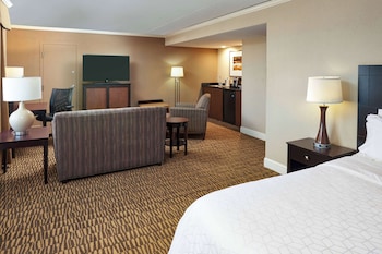 Junior Suite, 1 King Bed with Sofa bed, Non Smoking